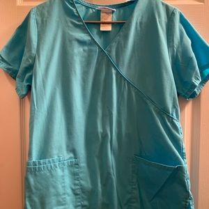 Women’s scrub top